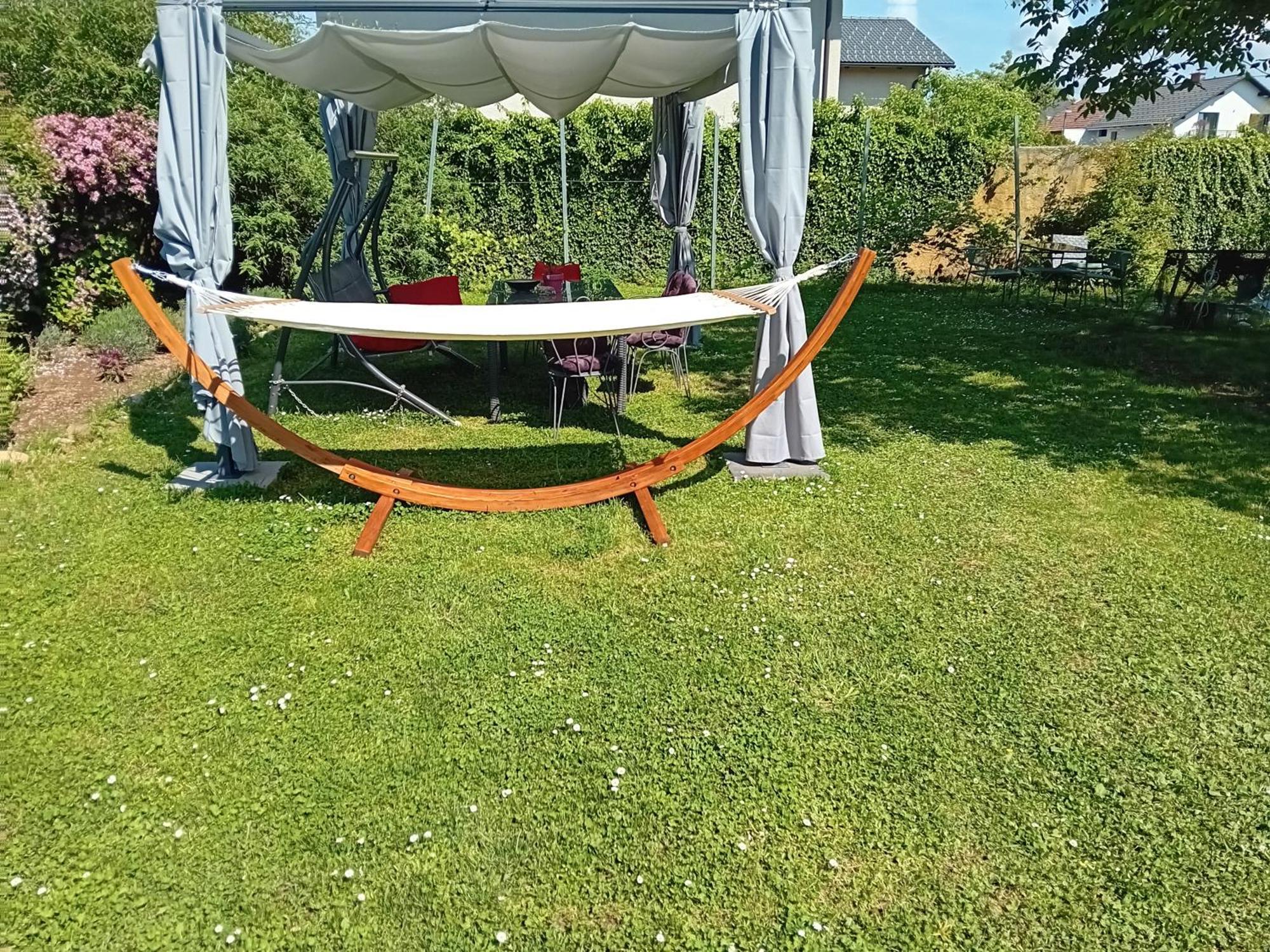 Camping Under The Walnut In Your Own Tent On A Shared Lot And Shared Bathroom Liubliana Exterior foto